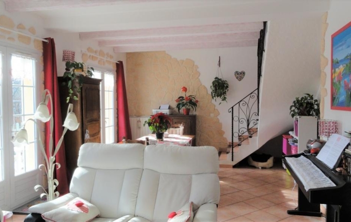 Annonces CAMARGUE : Maison / Villa | GALLARGUES-LE-MONTUEUX (30660) | 96 m2 | 275 000 € 